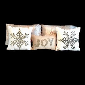 2 SPARKLING SNOWFLAKES WINTER EMBELLISHED SEQUINED CUSHIONS VELVET FEEL